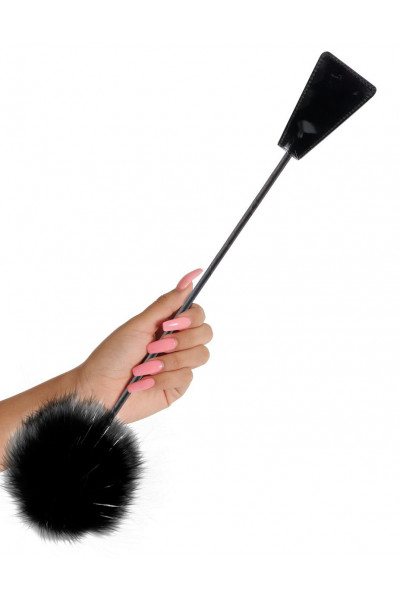 Черный стек Feather Crop с пуховкой на конце - 53,3 см. Черный стек Feather Crop с пуховкой на конце - 53,3 см.